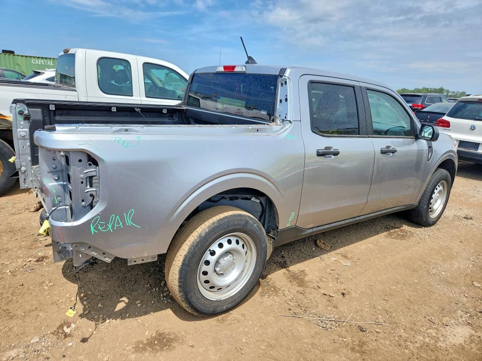 Photo 3 from auction – 2022 FORD MAVERICK with VIN 3FTTW8E33NRA69687