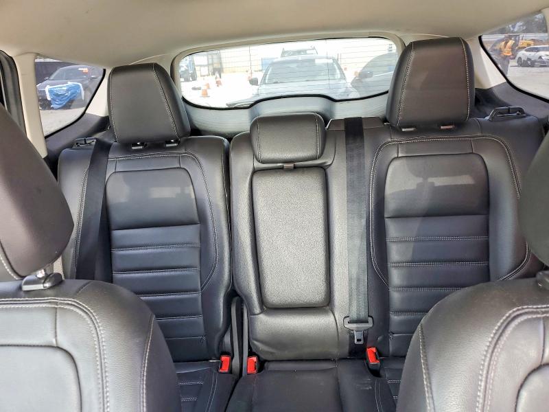 Photo 10 from auction – 2017 FORD ESCAPE with VIN 1FMCU0J92HUC26653