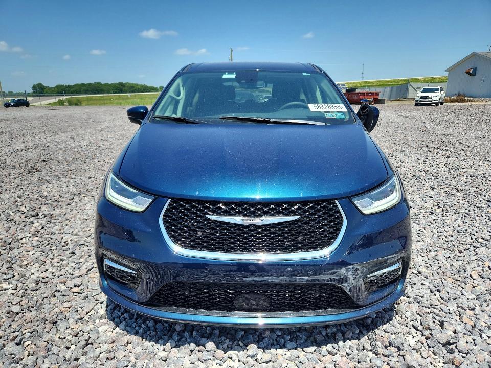 Photo 5 from auction – 2023 CHRYSLER PACIFICA with VIN 2C4RC1L72PR611919