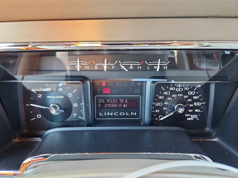 Photo 9 from auction – 2012 LINCOLN NAVIGATOR with VIN 5LMJJ2J57CEL00884