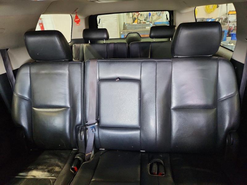 Photo 10 from auction – 2013 CHEVROLET SUBURBAN with VIN 1GNSKKE75DR342055
