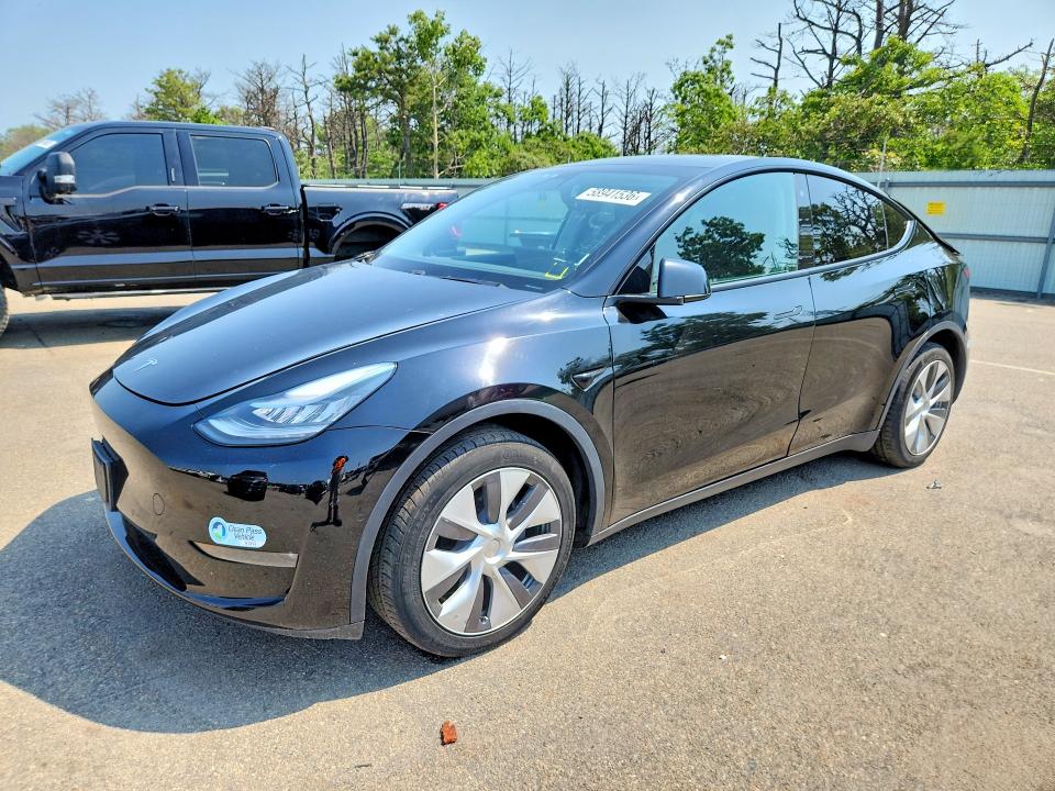 TESLA MODEL Y 2020 with VIN 5YJYGDEE7LF026255 - Photo from auction