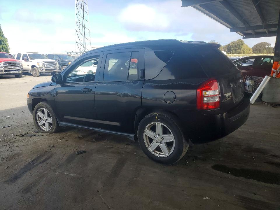 Photo 2 from auction – 2007 JEEP COMPASS with VIN 1J8FF47W27D205339