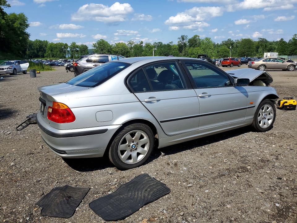 Photo 3 from auction – 1999 BMW 323 with VIN WBAAM3339XCA80097