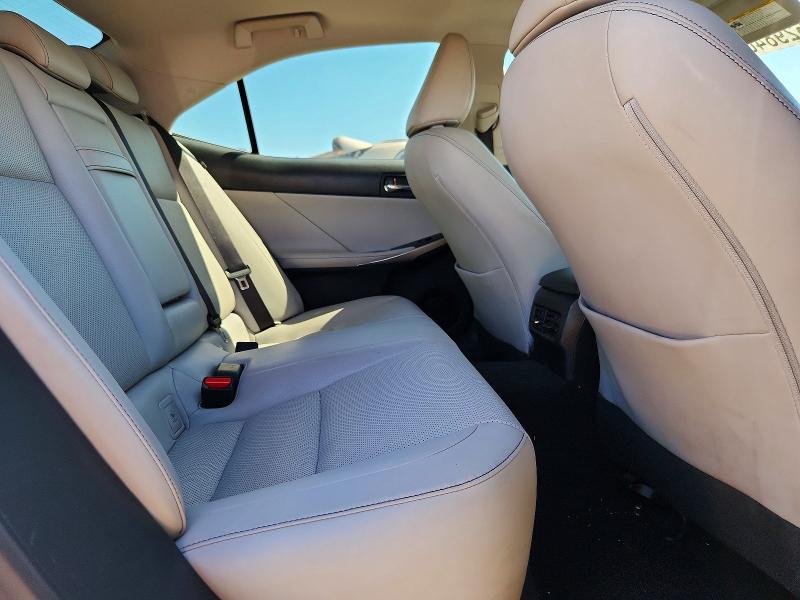 Photo 10 from auction – 2016 LEXUS IS with VIN JTHBA1D23G5012565