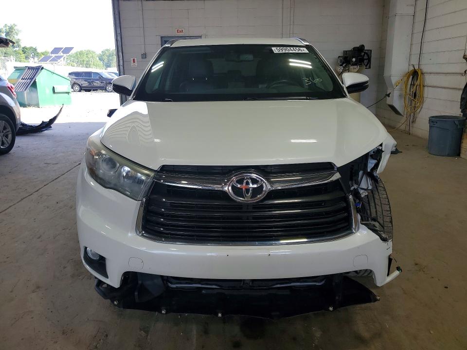 Photo 5 from auction – 2016 TOYOTA HIGHLANDER with VIN 5TDJKRFH8GS229498