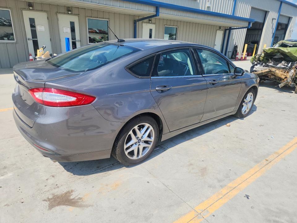 Photo 3 from auction – 2013 FORD FUSION with VIN 3FA6P0H75DR326900