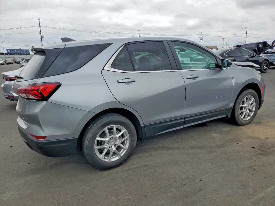 Photo 3 from auction – 2023 CHEVROLET EQUINOX with VIN 3GNAXTEG1PL247393
