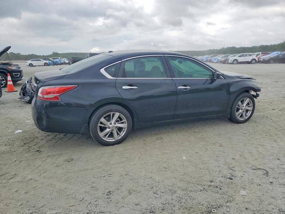 Photo 3 from auction – 2015 NISSAN ALTIMA with VIN 1N4AL3AP1FC216512
