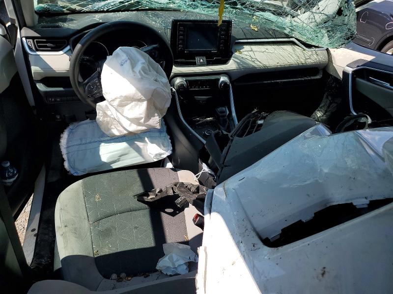 Photo 8 from auction – 2021 TOYOTA RAV4 with VIN 4T3RWRFVXMU030010