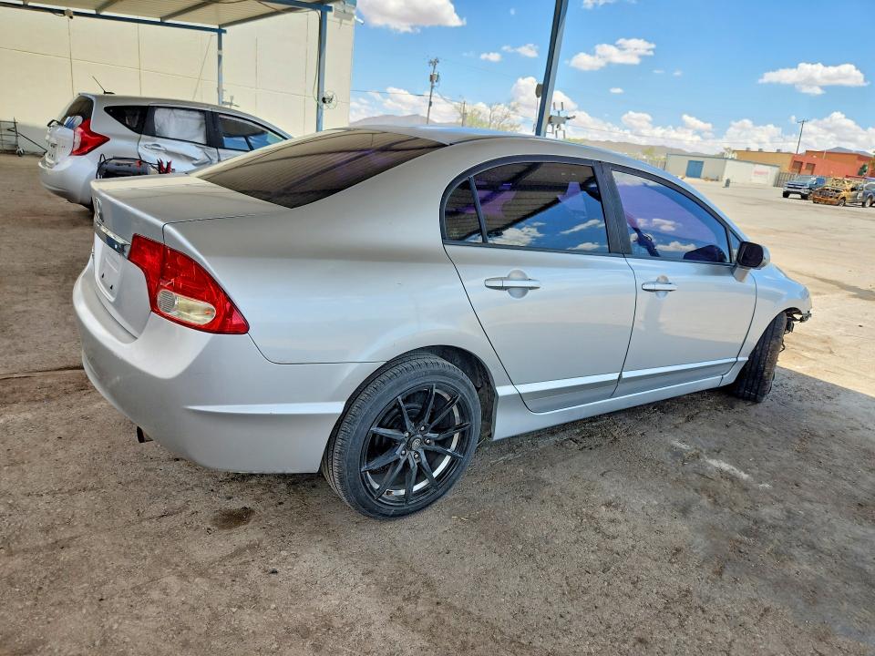 Photo 3 from auction – 2009 HONDA CIVIC with VIN 1HGFA16539L017033