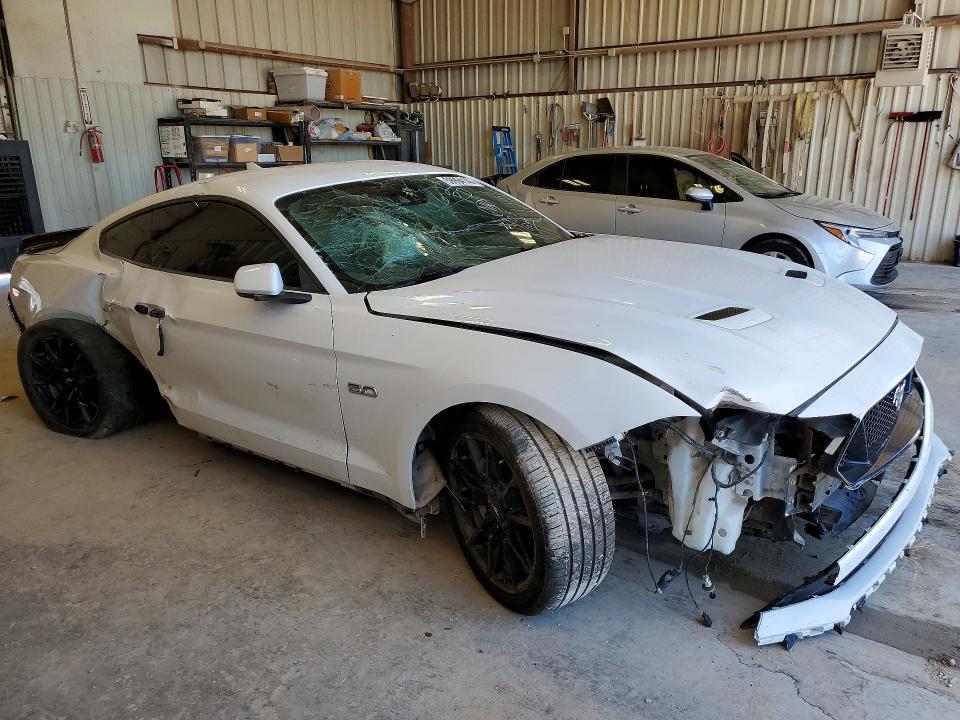 Photo 4 from auction – 2022 FORD MUSTANG with VIN 1FA6P8CF5N5136662