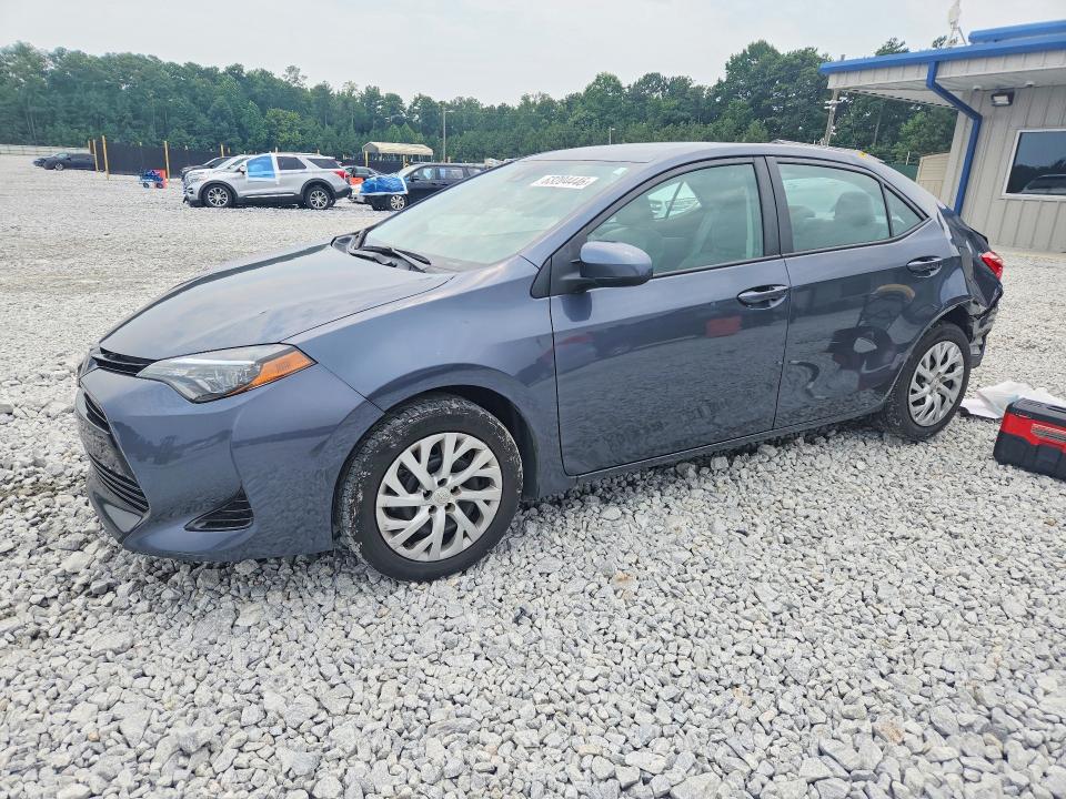 TOYOTA COROLLA 2018 с VIN 5YFBURHE1JP848283 - Снимка от търг