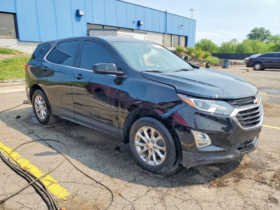 Photo 4 from auction – 2020 CHEVROLET EQUINOX with VIN 2GNAXUEV9L6227072