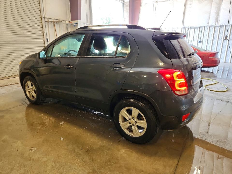 Photo 2 from auction – 2021 CHEVROLET TRAX with VIN KL7CJPSB2MB340422