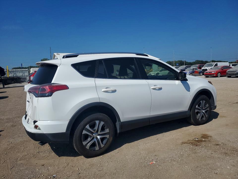 Photo 3 from auction – 2017 TOYOTA RAV4 with VIN JTMBFREV8HD202198