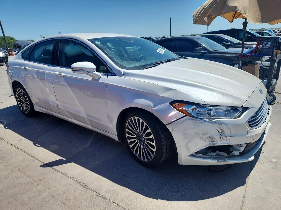 Photo 4 from auction – 2017 FORD FUSION with VIN 3FA6P0HD7HR228396