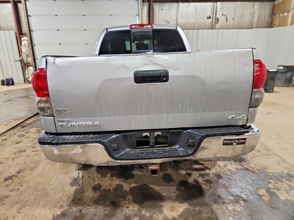 Photo 6 from auction – 2007 TOYOTA TUNDRA with VIN 5TFBV54177X015946