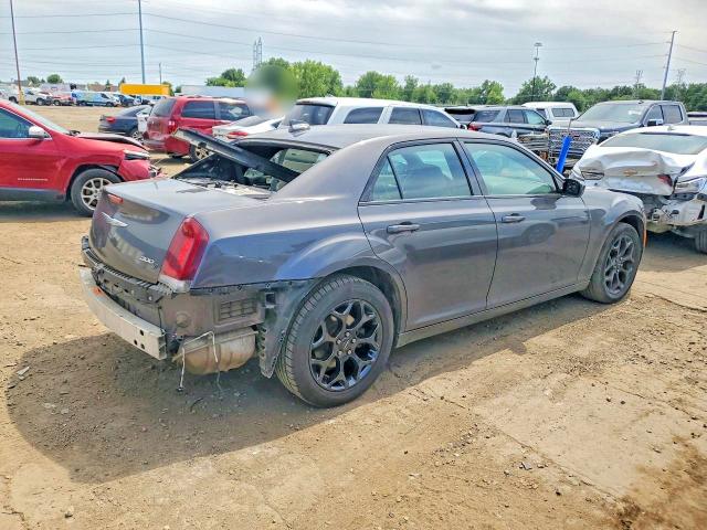 Снимка 3 от търг – 2019 CHRYSLER 300 с VIN 2C3CCAGG3KH640588