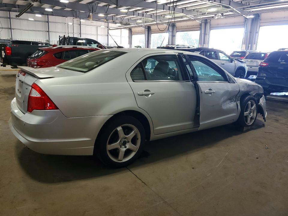 Photo 3 from auction – 2010 FORD FUSION with VIN 3FAHP0HA8AR305801