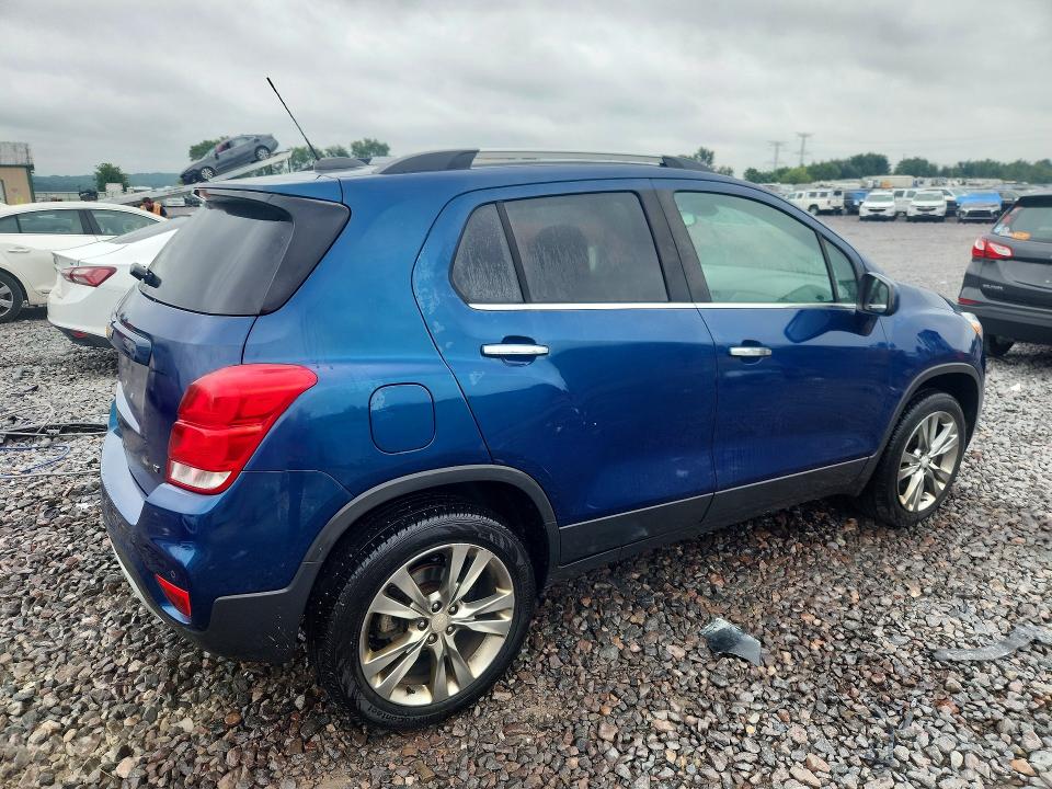 Photo 3 from auction – 2019 CHEVROLET TRAX with VIN 3GNCJPSBXKL241465