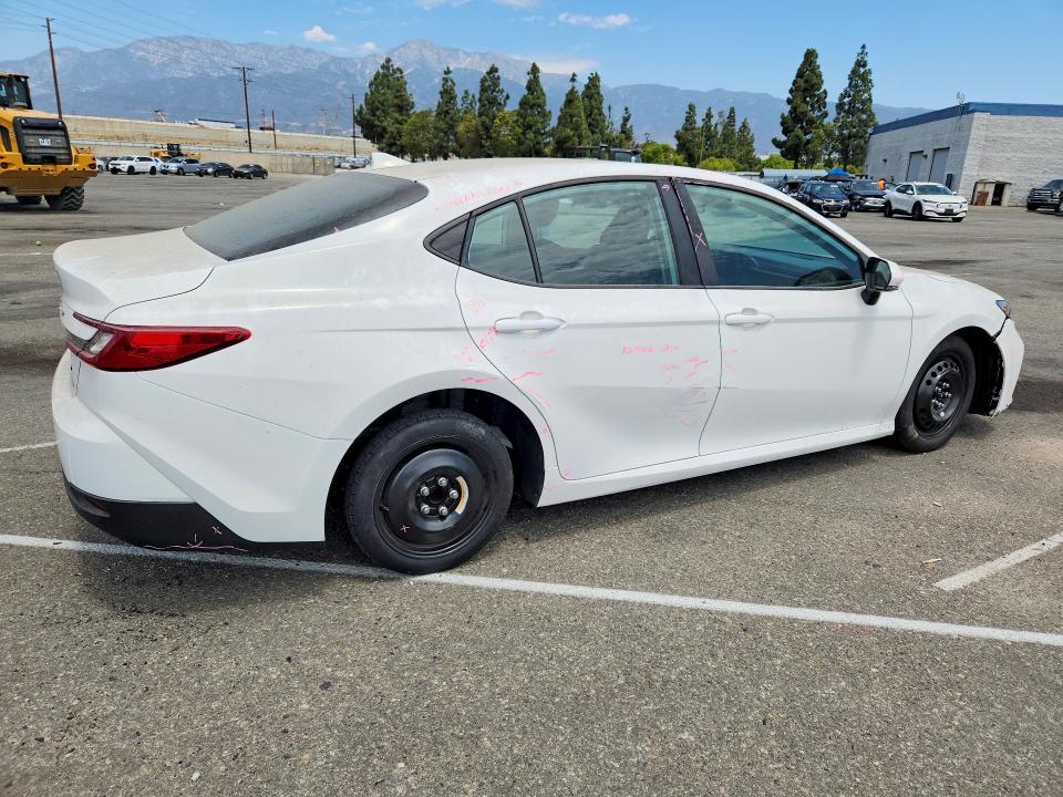 Photo 3 from auction – 2026 TOYOTA CAMRY with VIN 4T1DAACK7TU218253