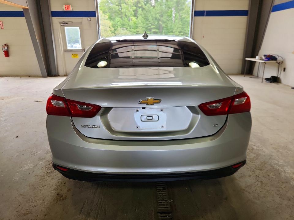 Photo 6 from auction – 2018 CHEVROLET MALIBU with VIN 1G1ZD5ST3JF129812