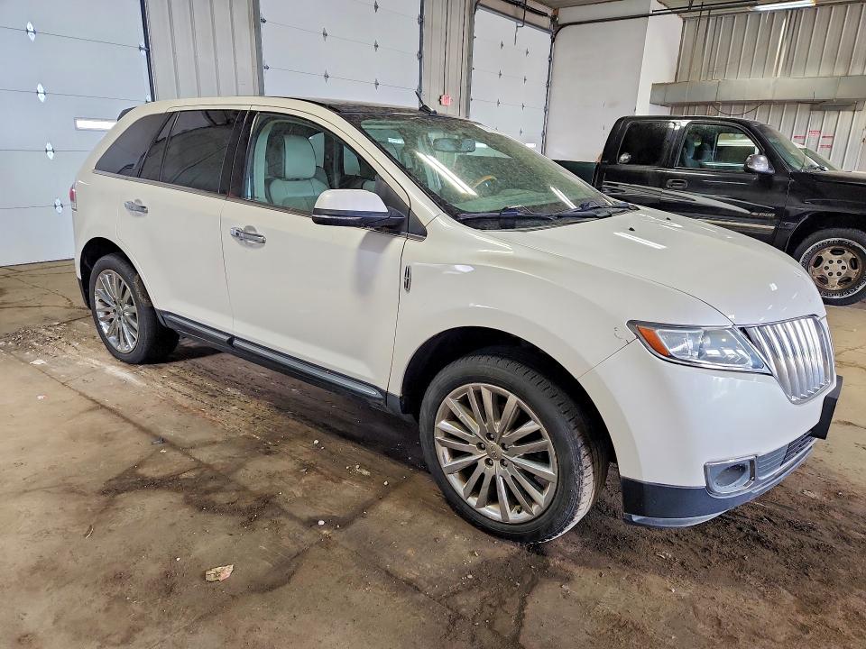 Photo 4 from auction – 2013 LINCOLN MKX with VIN 2LMDJ8JK6DBL45289