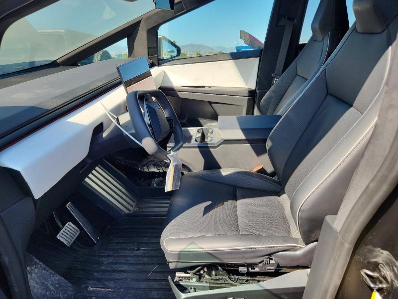 Photo 7 from auction – 2024 TESLA CYBERTRUCK with VIN 7G2CEHED4RA020222