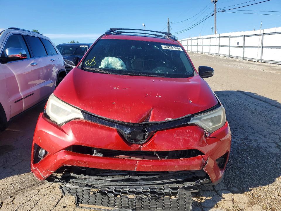 Photo 5 from auction – 2017 TOYOTA RAV4 with VIN 2T3JFREV6HW682367