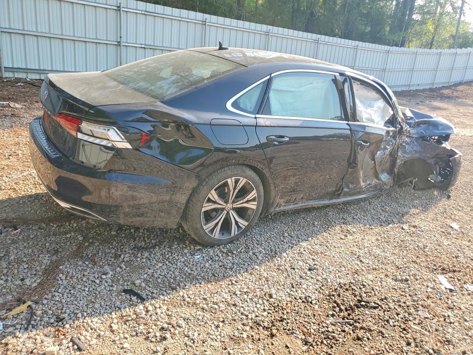 Photo 3 from auction – 2021 VOLKSWAGEN PASSAT with VIN 1VWSA7A31MC016488