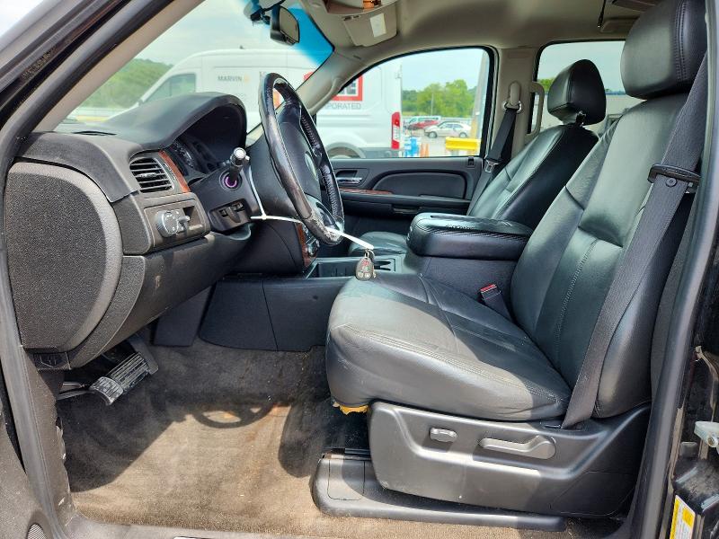 Photo 7 from auction – 2007 CHEVROLET SUBURBAN with VIN 3GNFC160X7G289237