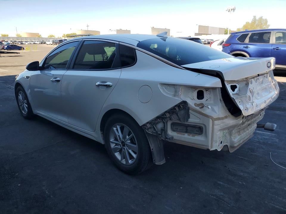 Photo 2 from auction – 2016 KIA OPTIMA with VIN KNAGT4L32G5088725