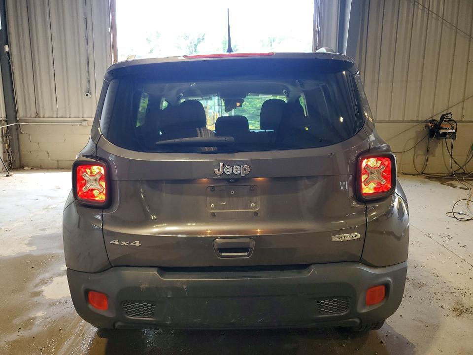Photo 6 from auction – 2018 JEEP RENEGADE with VIN ZACCJBBB1JPH39510
