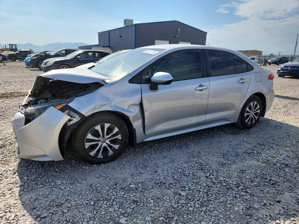 TOYOTA COROLLA 2022 with VIN JTDEAMDE7N3005282 - Photo from auction