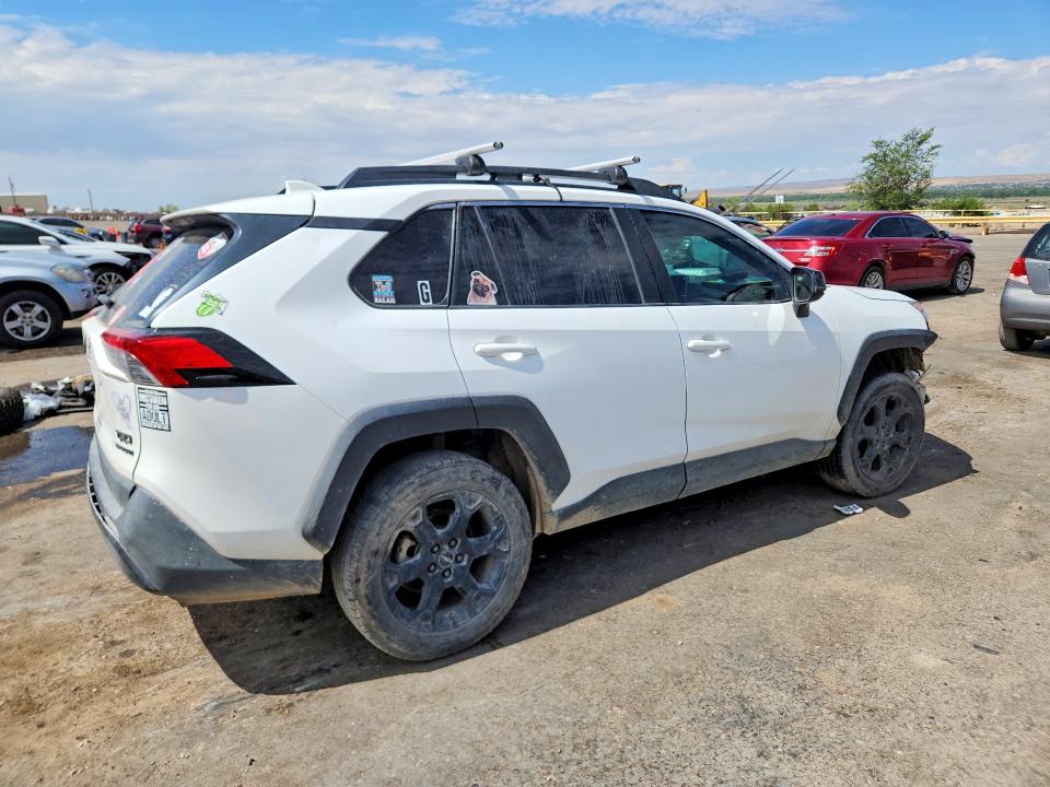 Photo 3 from auction – 2020 TOYOTA RAV4 with VIN 2T3J1RFV1LC082184