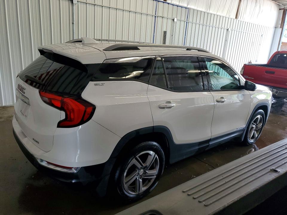 Photo 3 from auction – 2018 GMC TERRAIN with VIN 3GKALVEV3JL369473