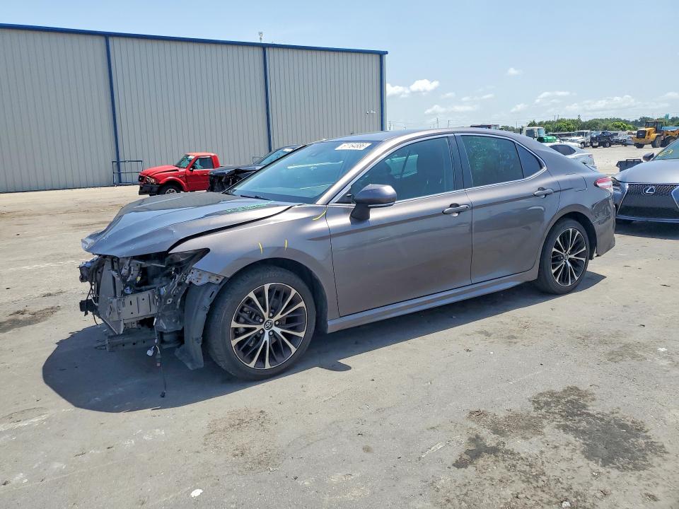 TOYOTA CAMRY 2020 with VIN 4T1M11AK0LU320982 - Photo from auction