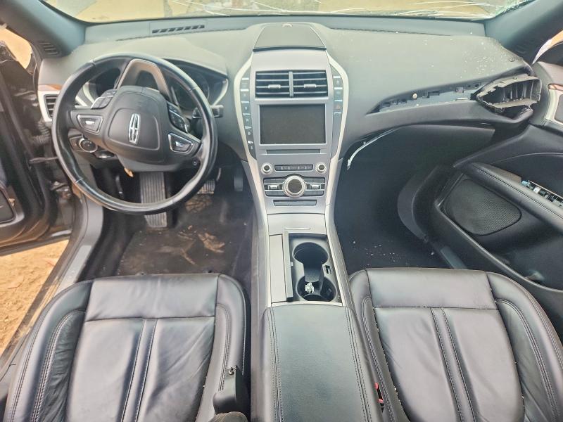 Photo 8 from auction – 2019 LINCOLN MKZ with VIN 3LN6L5C98KR605455
