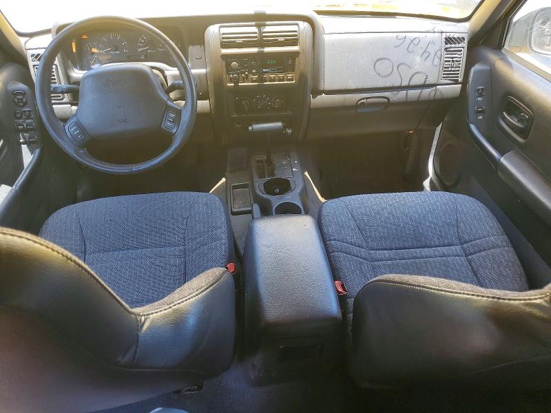 Photo 8 from auction – 2001 JEEP CHEROKEE with VIN 1J4FT48S51L581049