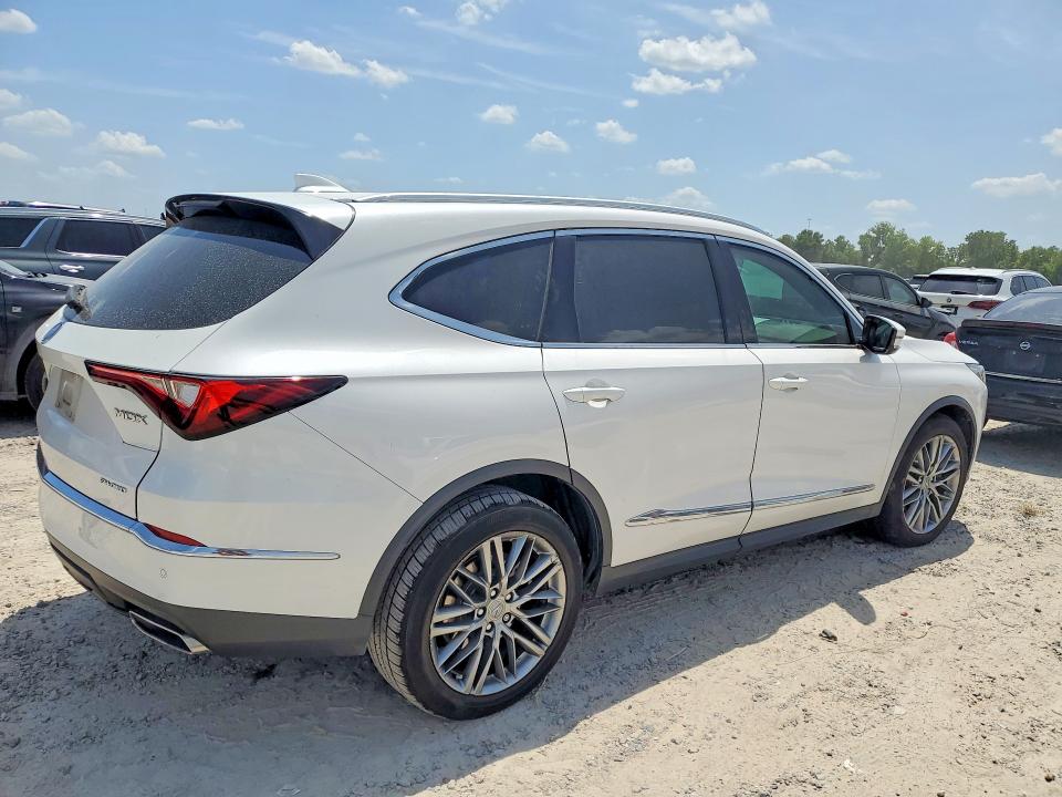 Photo 3 from auction – 2024 ACURA MDX with VIN 5J8YE1H83RL025525