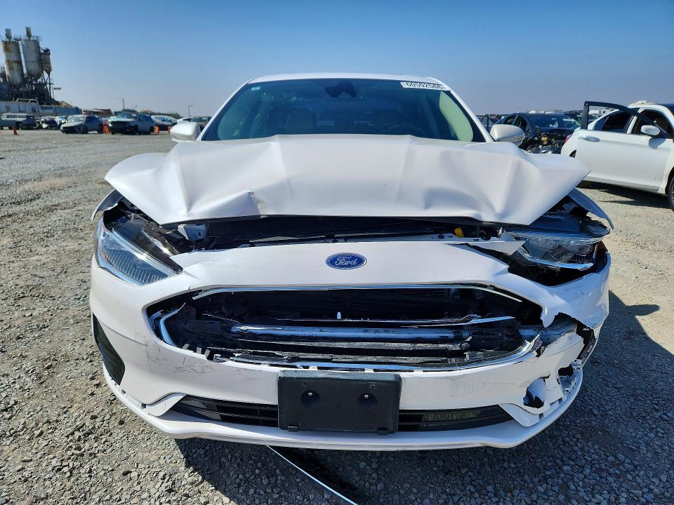 Photo 5 from auction – 2019 FORD FUSION with VIN 3FA6P0MU4KR221287