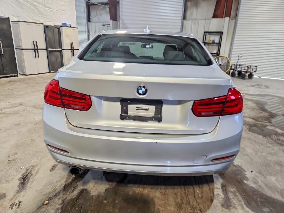 Photo 6 from auction – 2016 BMW 320 with VIN WBA8E5G54GNT93398