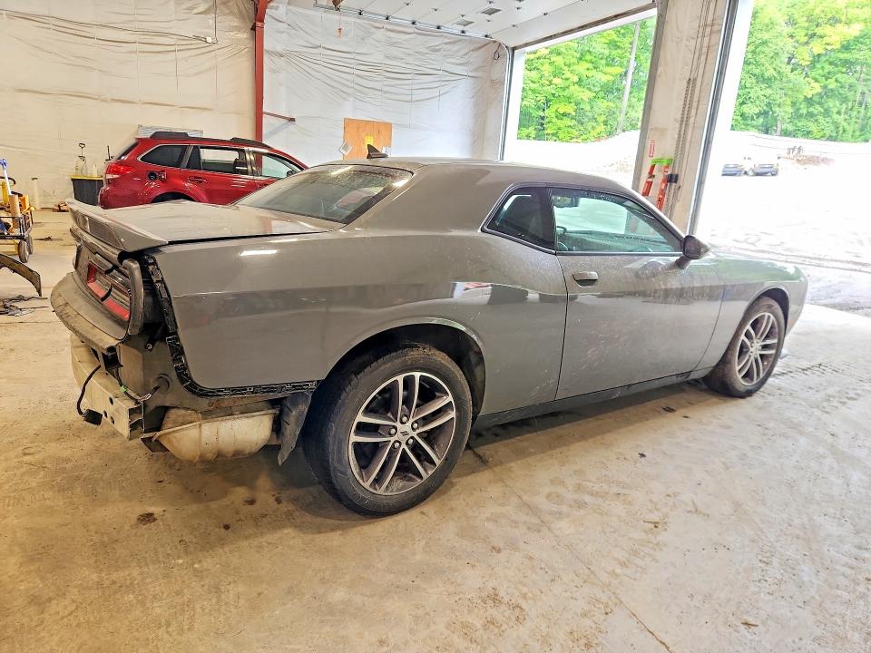 Photo 3 from auction – 2019 DODGE CHALLENGER with VIN 2C3CDZKG2KH701092