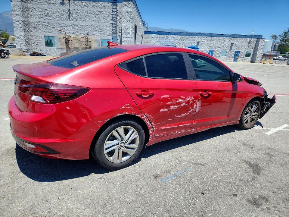 Photo 3 from auction – 2019 HYUNDAI ELANTRA with VIN 5NPD84LF2KH408832