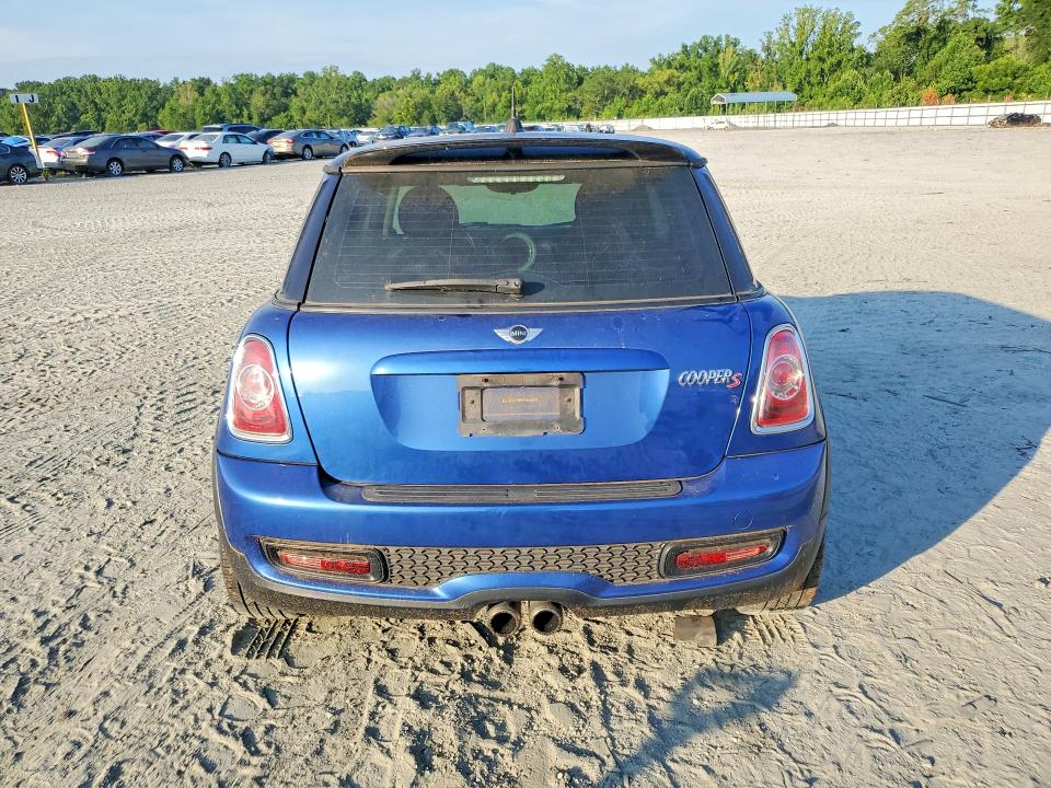 Photo 6 from auction – 2013 MINI COOPER with VIN WMWSV3C50DT390828