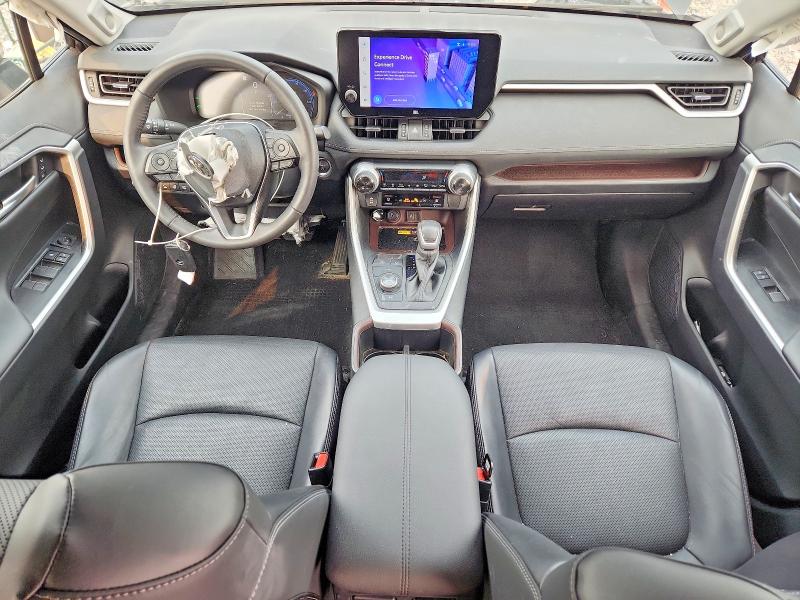 Снимка 8 от търг – 2023 TOYOTA RAV4 с VIN 4T3D6RFV9PU134910