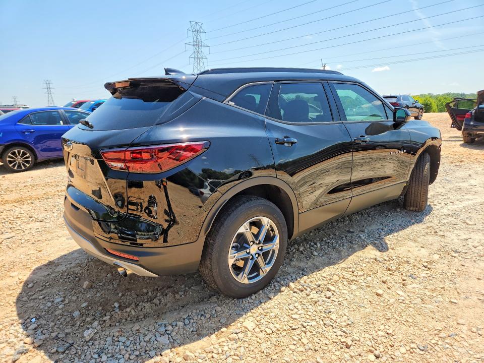 Photo 3 from auction – 2025 CHEVROLET BLAZER with VIN 3GNKBCR42SS210788