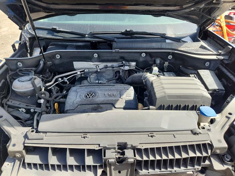 Photo 11 from auction – 2018 VOLKSWAGEN ATLAS with VIN 1V2AP2CA2JC541193