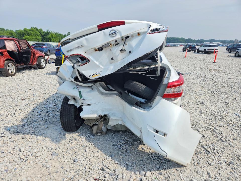 Photo 6 from auction – 2015 NISSAN SENTRA with VIN 3N1AB7AP8FY339254